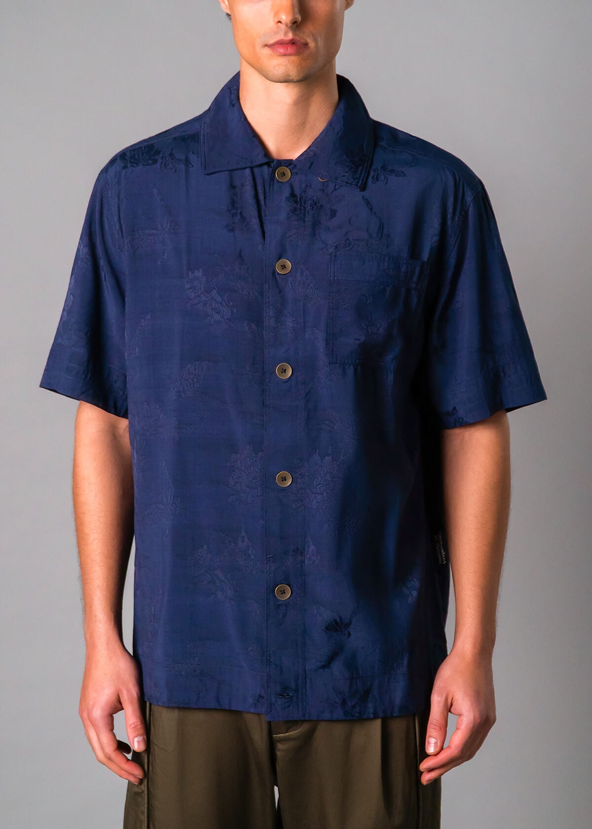 Descendant of Thieves Navy Rayon Prisao XS Short Sleeve Shirt Descendant of Thieves Navy Rayon Prisao XS Short Sleeve Shirt