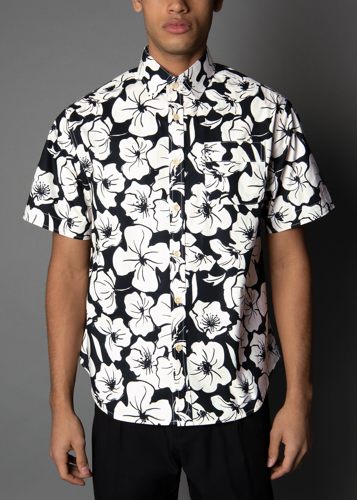 relaxed-fit short-sleeve men's shirt with a black and white floral print