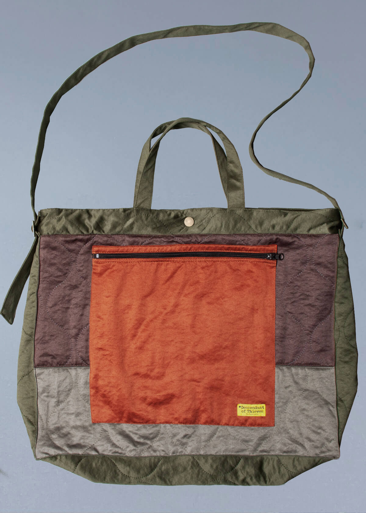 Descendant of Thieves VIKEND QUILT TOTE OS Accesory