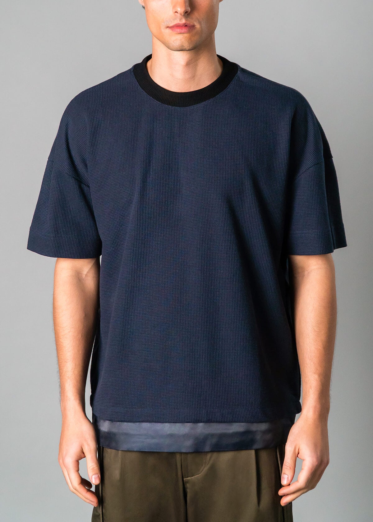 Navy Hem Pull