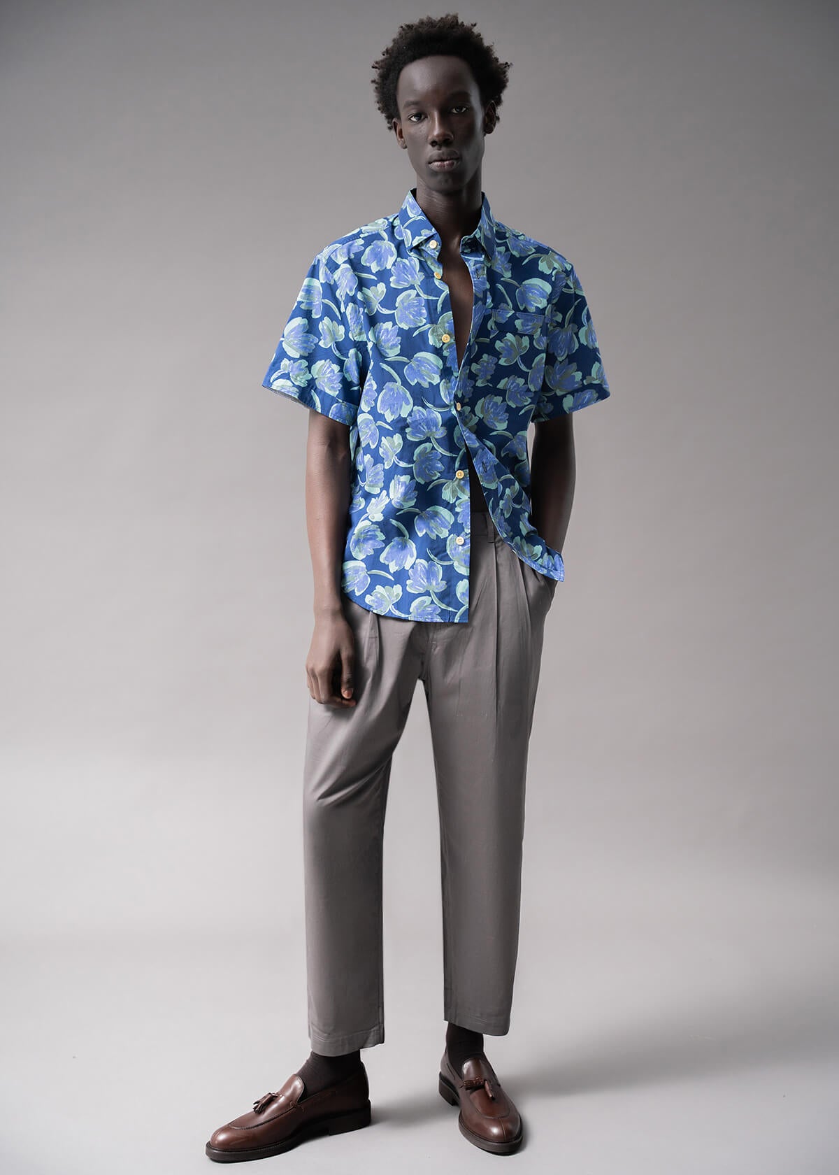 Descendant of Thieves Chat Chat Print Short Sleeve Shirt