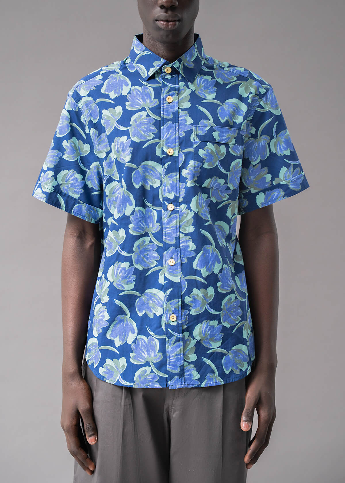 Descendant of Thieves Chat Chat Print Short Sleeve Shirt