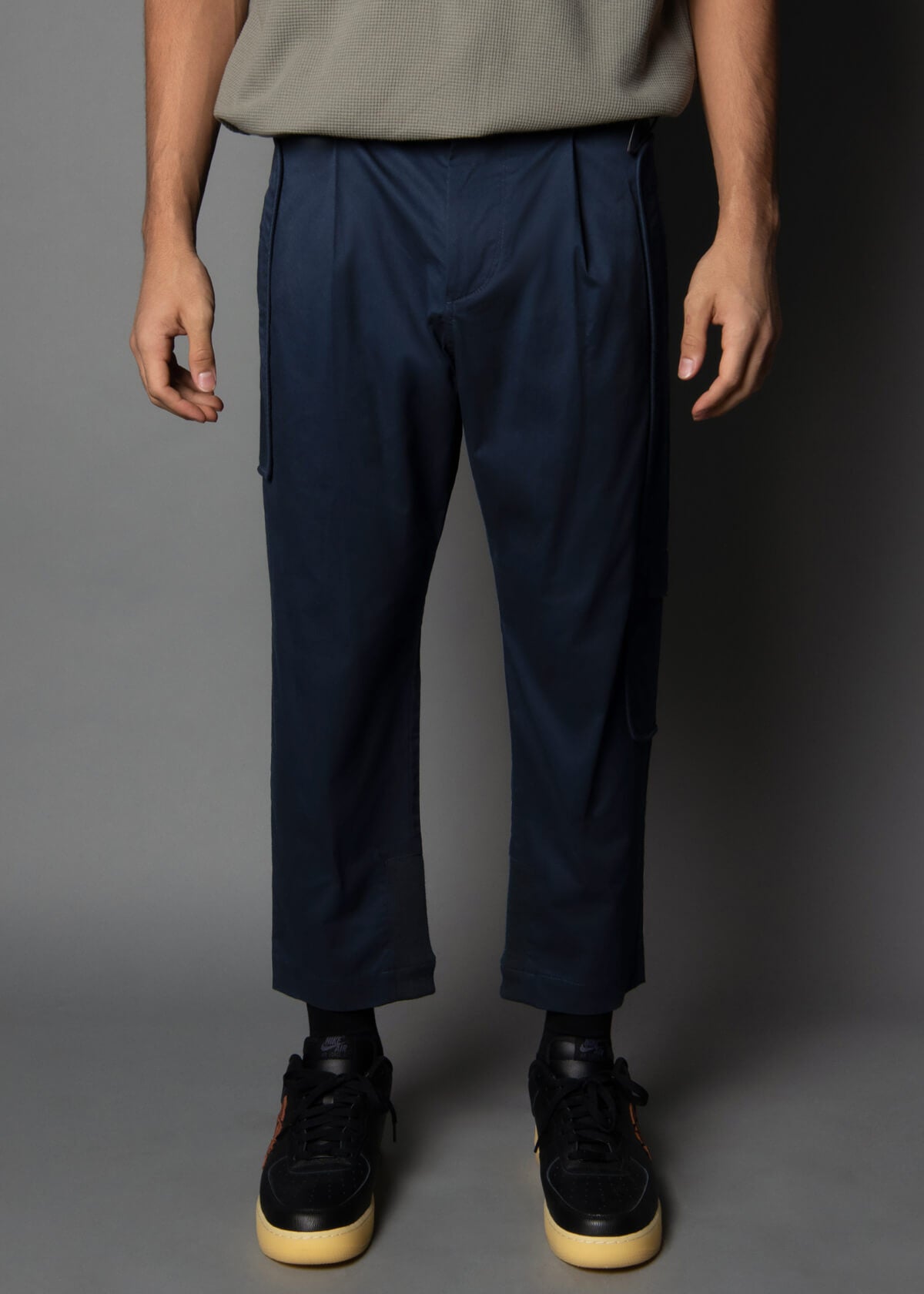 navy cargo pants for men