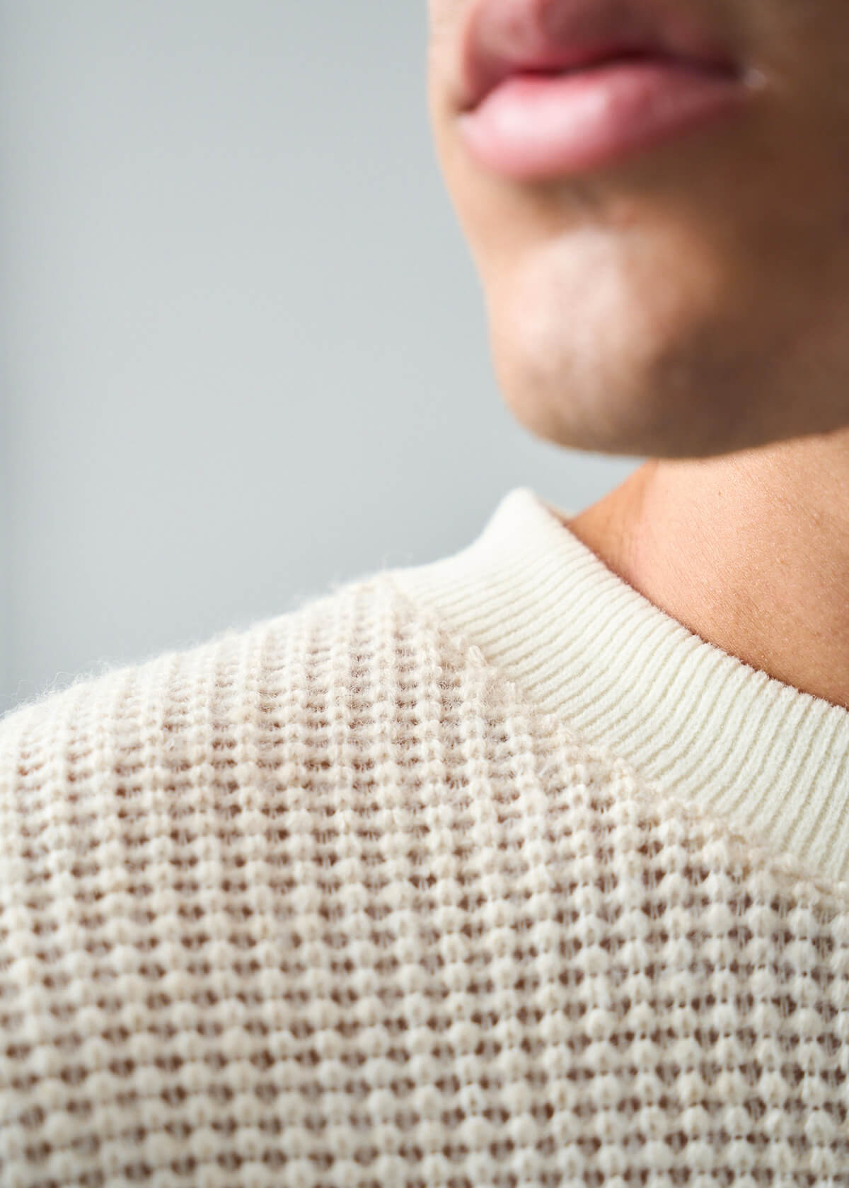 Loft-Grid Hem Pull Cream