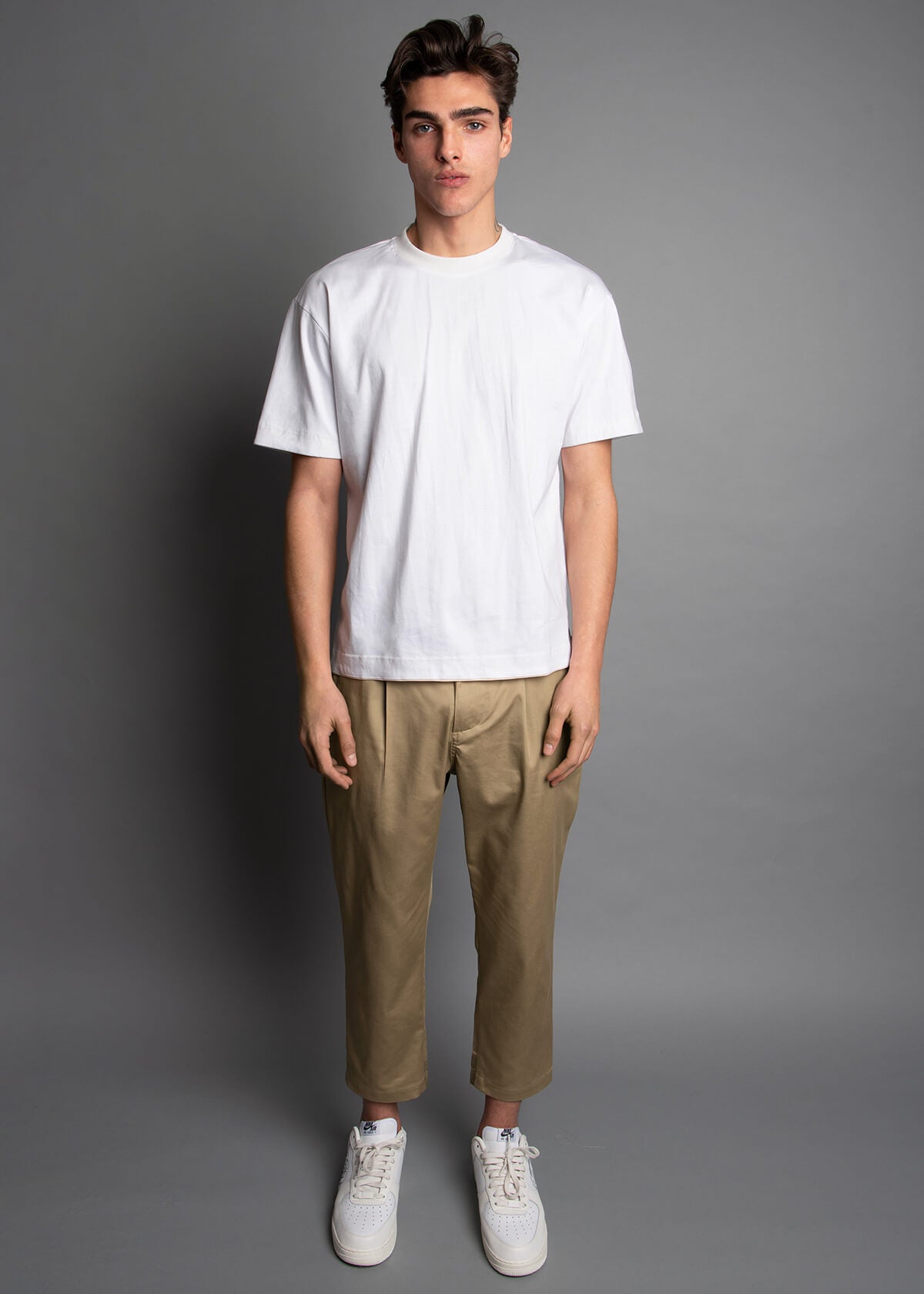 white cotton tshirt for men